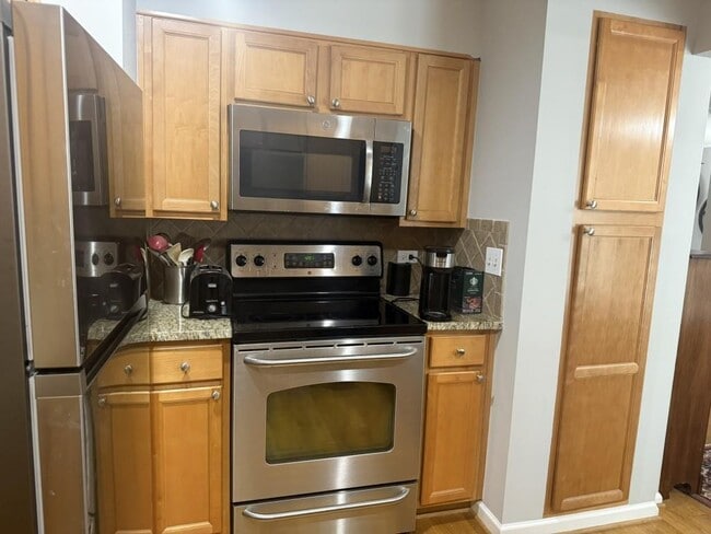 Foto del edificio - 54 La Rue Pl NW