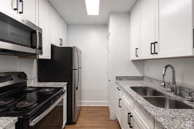 1 habitación, 1 baño - 660 pies cuadrados - Cocina - Country Oaks