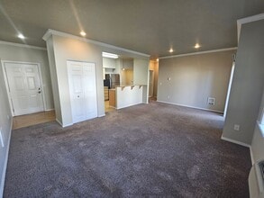 Building Photo - 22855 E Country Vista Dr