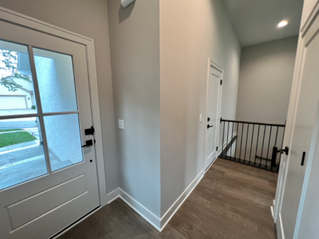 Building Photo - 1401 SW Heartwood Terrace