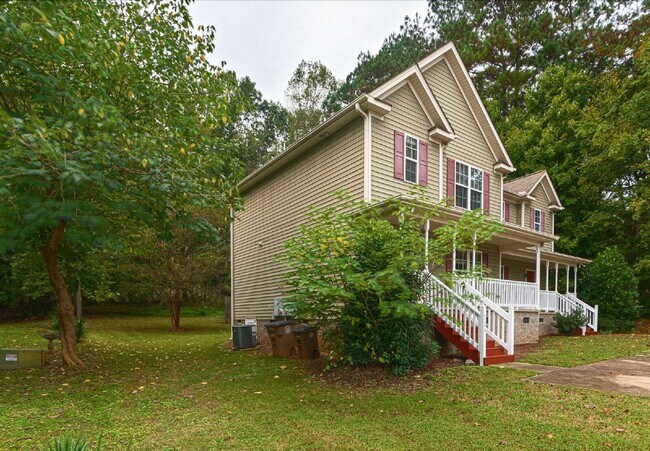 Foto del edificio - Charming Wake Forest Gem - 3 Bedroom Townhome