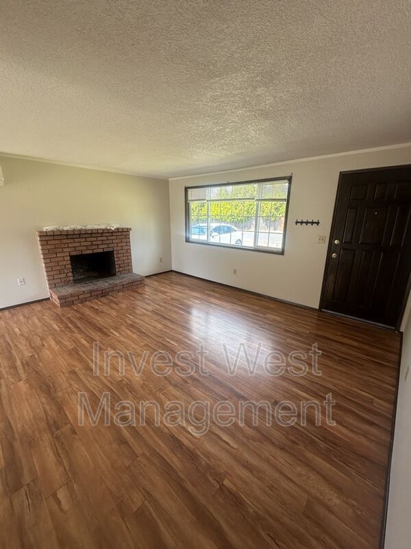 Foto del edificio - 14417 NE 39th St