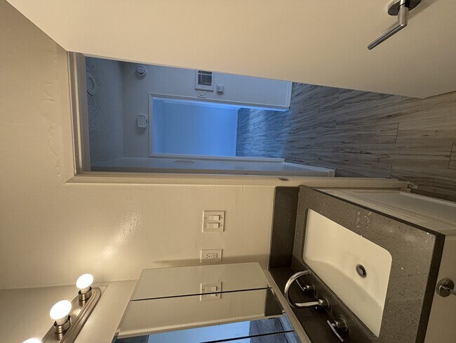 Foto del edificio - 500 Junipero Ave.