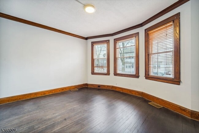 Foto del edificio - 410 E Kinney St