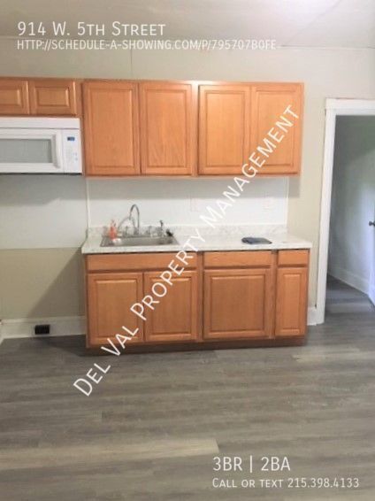 Foto principal - 914 W 5th St