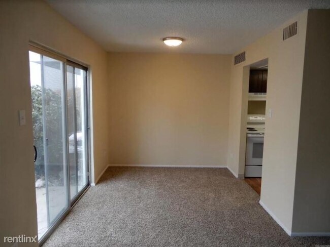 Building Photo - 3337 S Monaco Pkwy