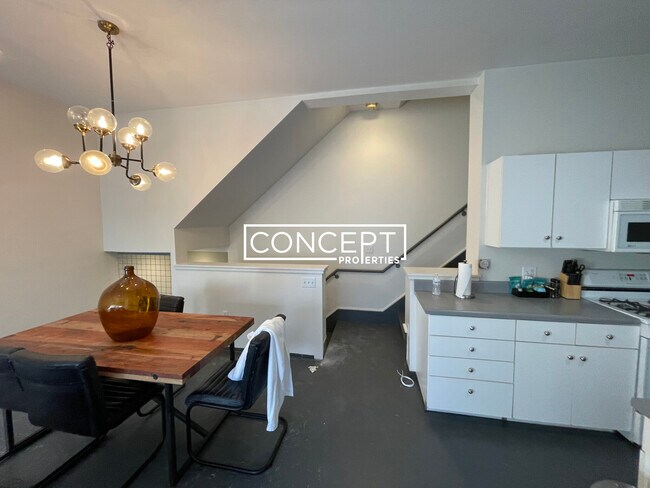 Foto del edificio - 160 E Berkeley St