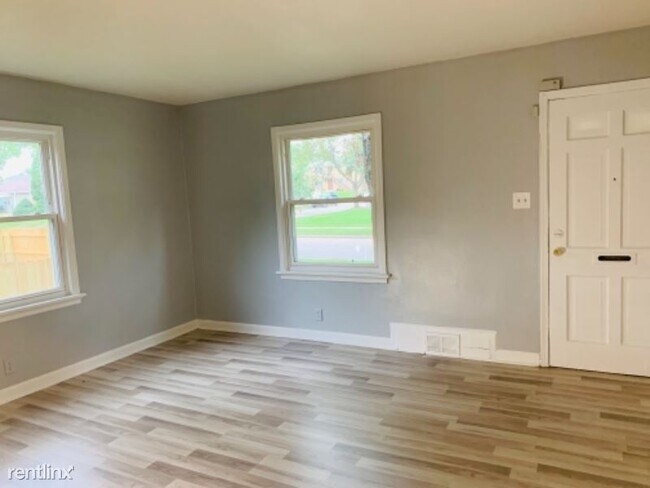 Building Photo - 4 br, 1 bath House - 4508 N 75th St
