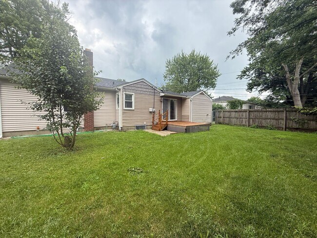 Foto del edificio - Beautiful 2 Bedroom 1 Bathroom House