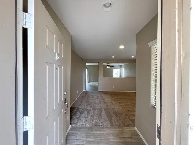 Foto del edificio - 43269 W Blazen Trail
