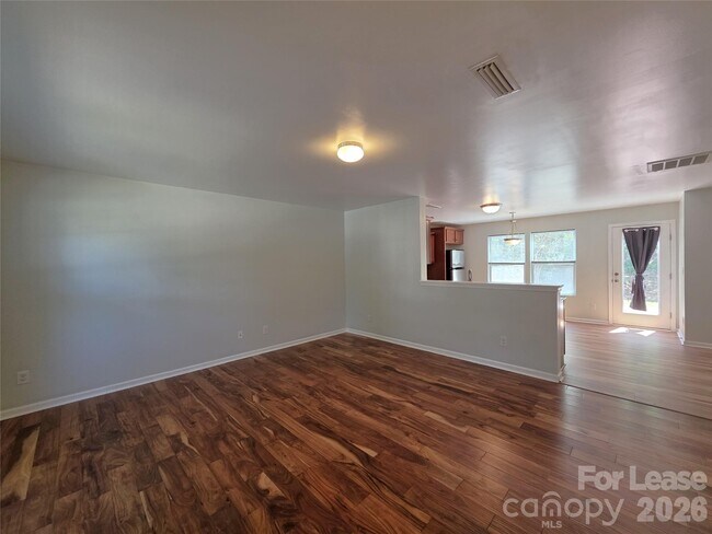 Foto del edificio - 6142 Salamander Run Ln