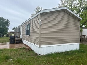 Building Photo - 2013 Joann St
