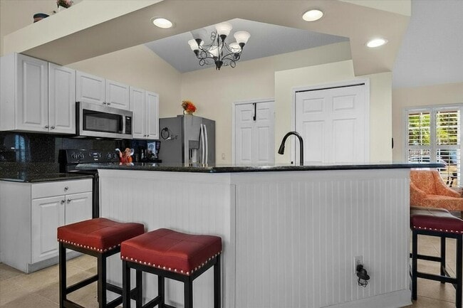 Foto del edificio - 1960 SE Bowie St