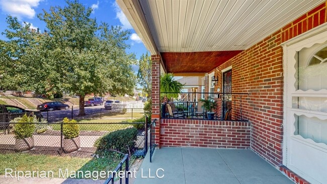 Building Photo - 3 br, 1 bath House - 3435 Parklawn Ave