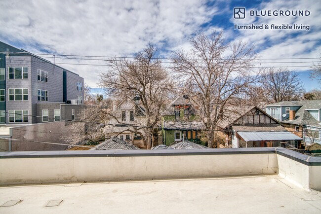 Foto del edificio - 3251 Lowell Blvd