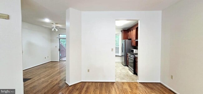 Building Photo - 75 Ashford Dr