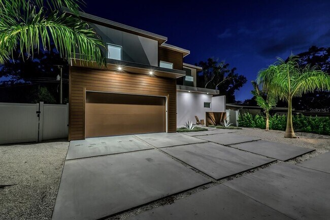 Building Photo - 2314 Floyd St