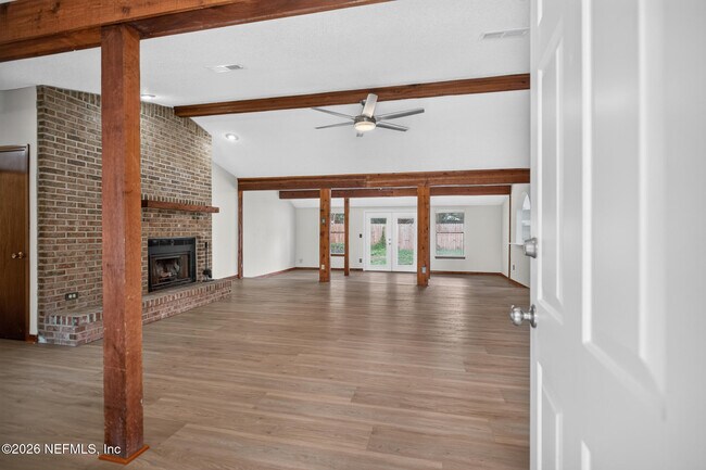 Foto del edificio - 4063 Julington Creek Rd