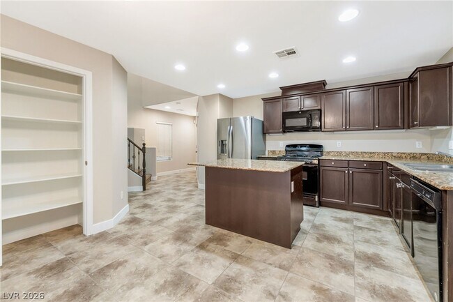 Foto del edificio - 7853 Askew Pl