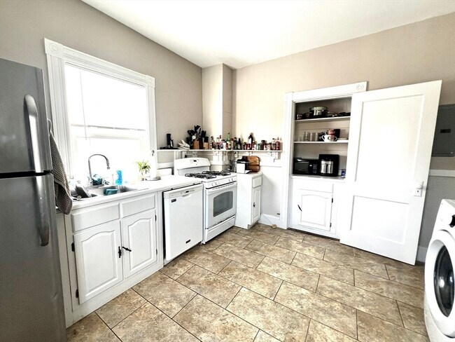 Foto del edificio - 20 Winslow Rd