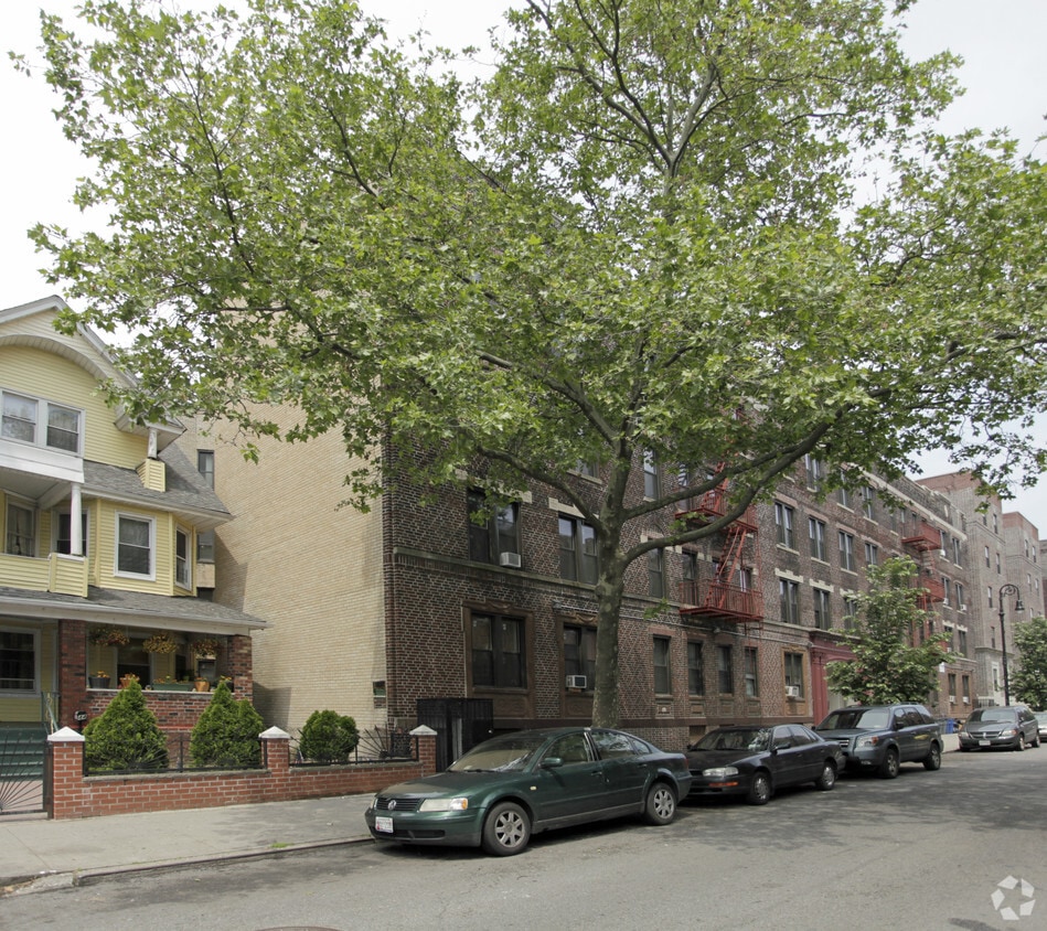 Building Photo - 30 Westminster