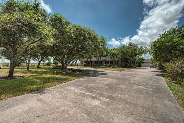 Building Photo - 3549 FM1694