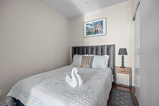 Building Photo - 98 Lillian St