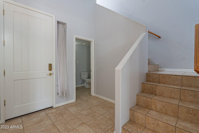 Building Photo - 1405 W Marlin Dr