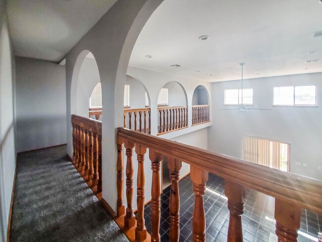 Building Photo - Welcome home!
