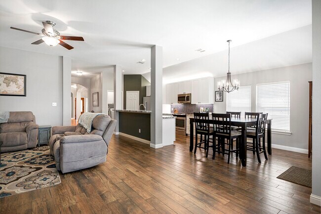Foto del edificio - 28139 Canyon Wren Dr