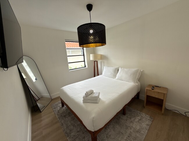 Foto del edificio - 1716 SW 11th St