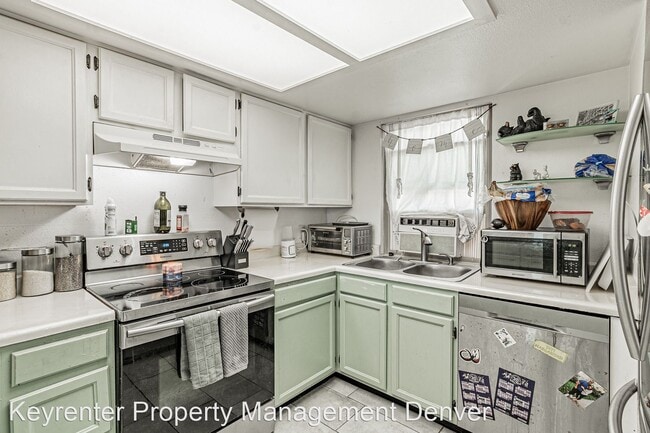 Foto del edificio - 2 br, 1 bath House - 488 S Memphis Way  #F