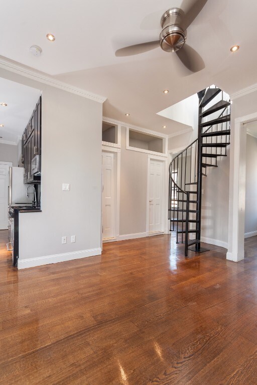Foto principal - 338 E 100th St