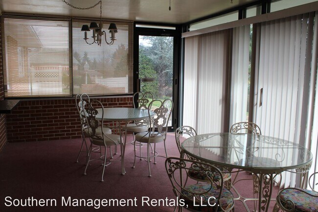 Foto del edificio - 3 br, 1 bath House - 120 Dixie Drive