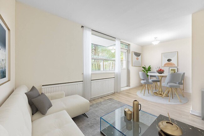 Photo du bâtiment - 30, 32 & 34 St Dennis Drive