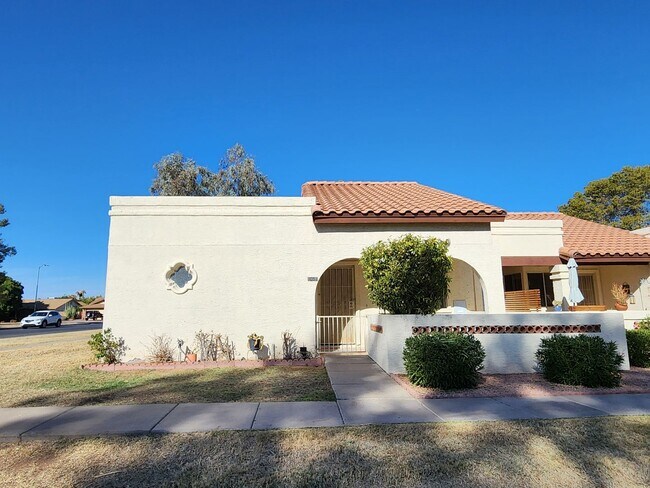 Building Photo - 3 Bedroom in Mesa!