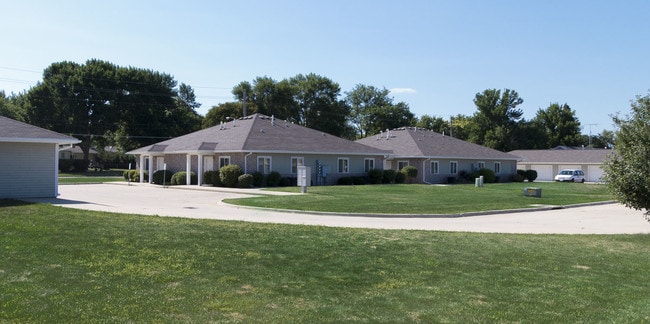 Building Photo - Hamilton Knolls