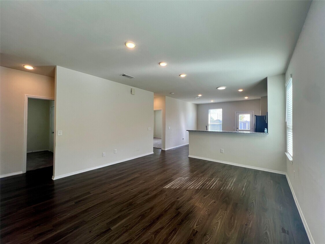 Foto del edificio - 25723 Bottlebrush Sedge St