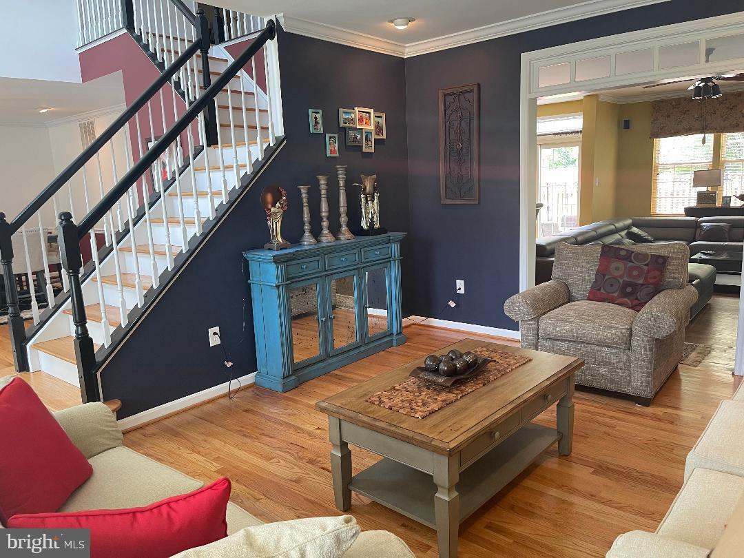 Foto principal - 6032 Cliff Dr