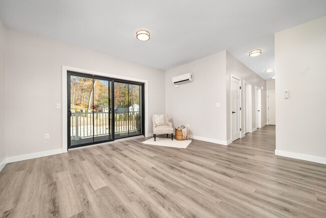 Building Photo - 401 Albany Turnpike