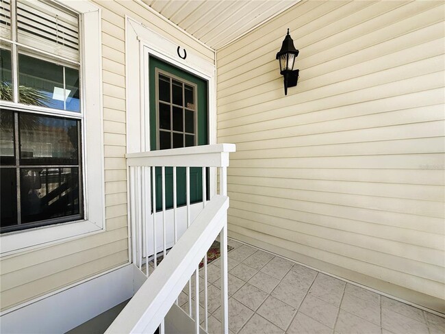 Building Photo - 225 Sun Vista Ct S