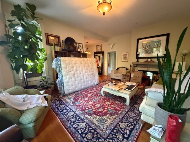 Foto del edificio - 817 N Elm St
