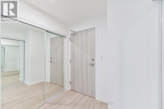 Building Photo - 75-375 Canterbury Pl