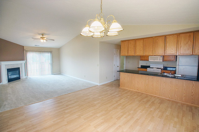 Building Photo - 9000 Primrose Pl