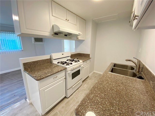 Building Photo - 149 S Sierra Madre Blvd