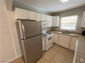 Building Photo - 4290 Gulfstream Dr