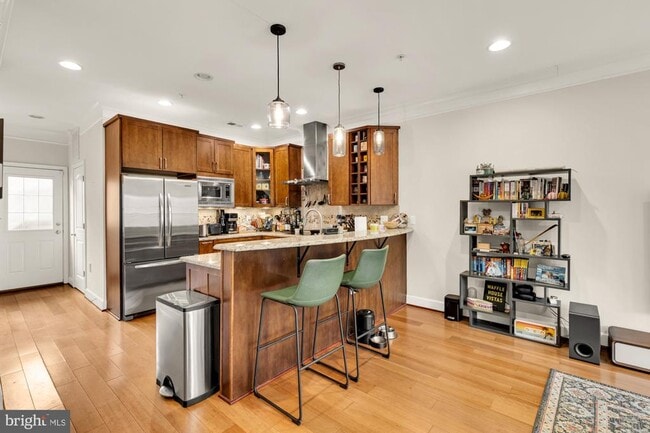 Building Photo - 1502 10th St NW