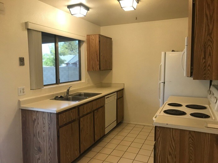Building Photo - Great North Phoenix Location