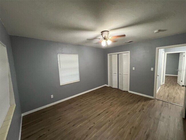 Foto del edificio - 801 E Lake Ave