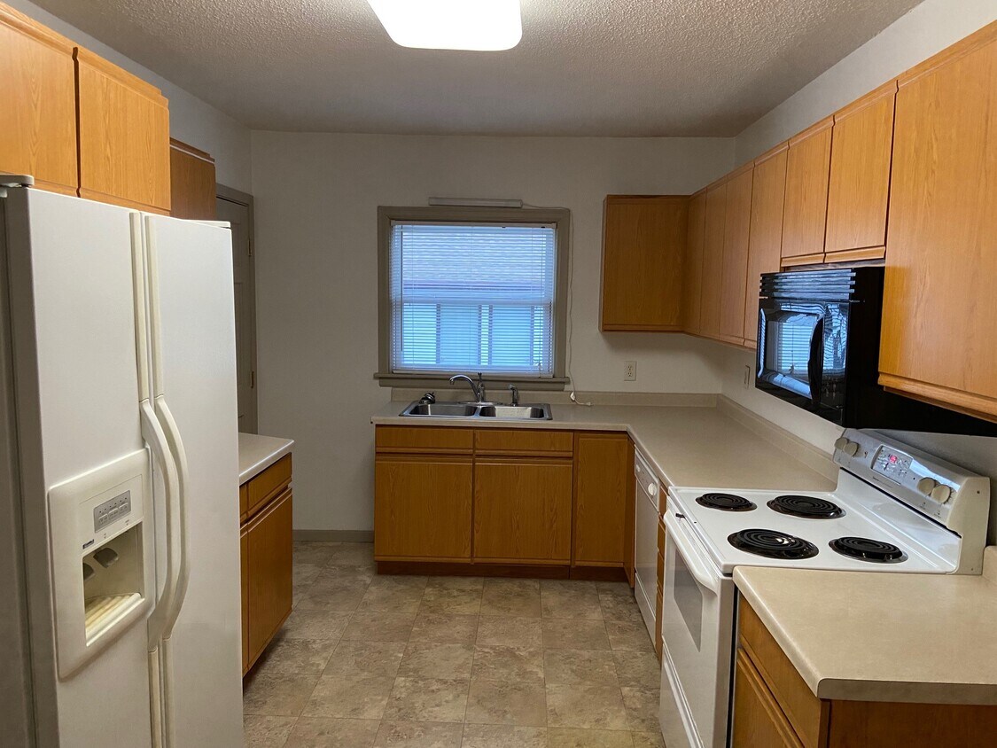 Primary Photo - 803 N 9th St